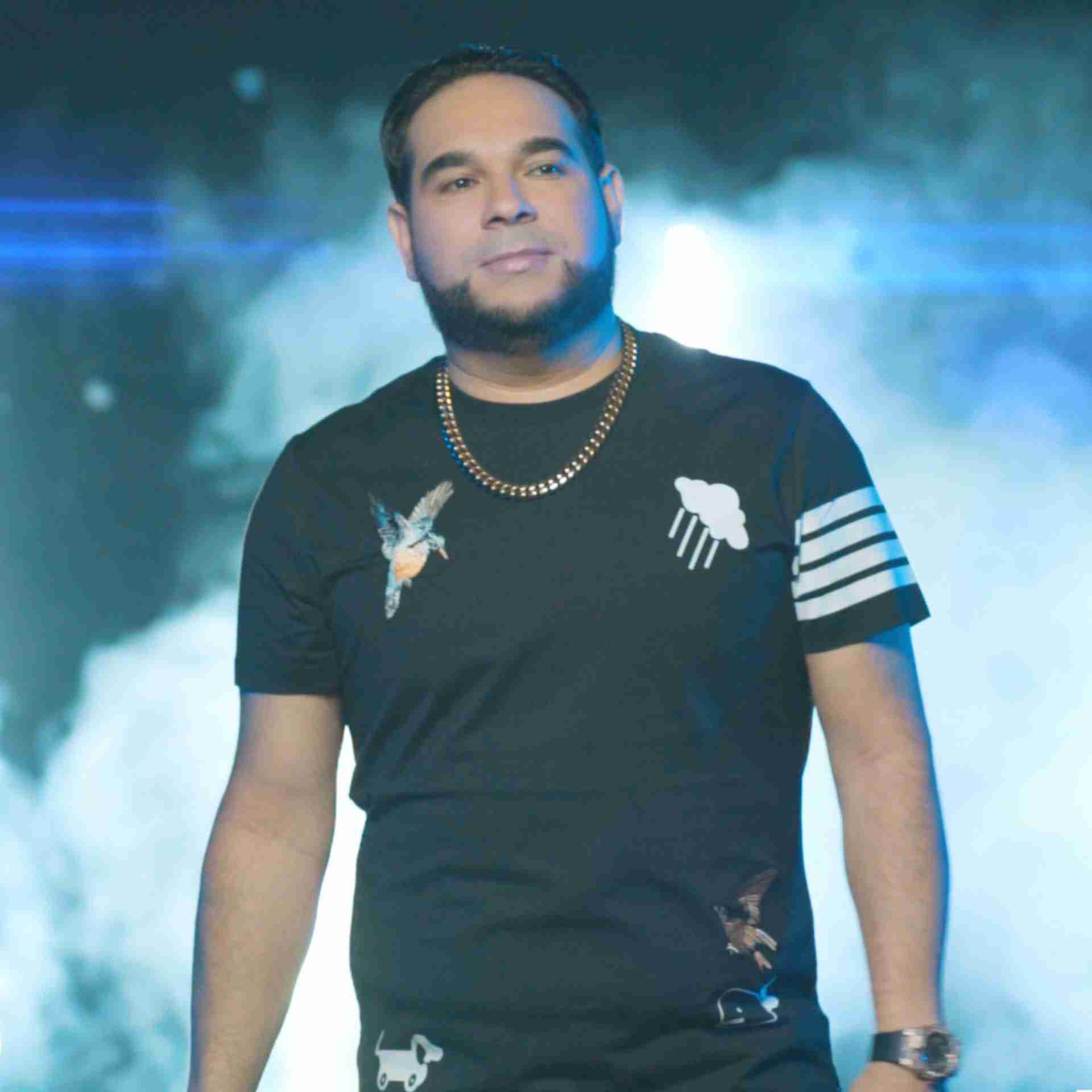 El Chaval de la Bachata reclama justicia por denuncias falsas de plagio